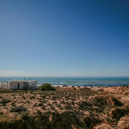 Flh Salgados Balcony Flat شقة *